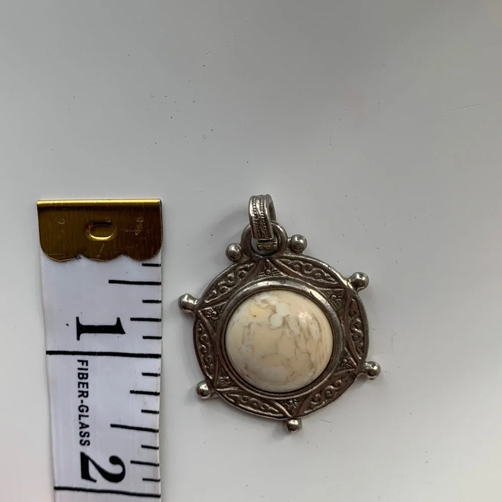 Vintage Express Earrings and Pendant - Picture 3 of 5